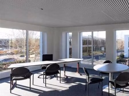 nice office for rent