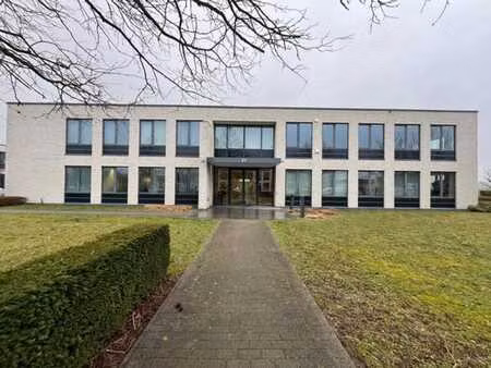 nice offices to let as from 450 m² up to 4.500 m²