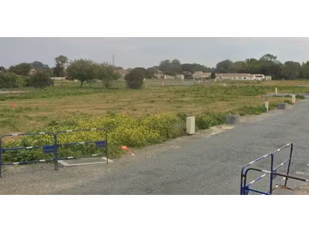vente terrain 371 m² à villedoux (17230)  111 228 €