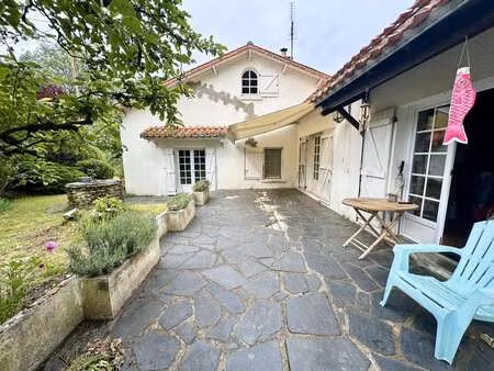 vente maison à chaumes-en-retz (44320) : à vendre / 107m² chaumes-en-retz