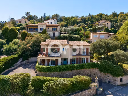 vente maison 5 pièces 178 m² mandelieu-la-napoule (06210)