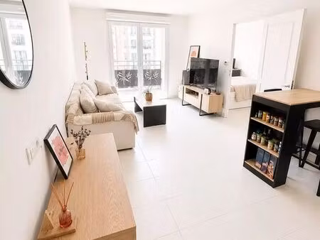 appartement de 2 pièces 45m² avec balcon et double parking – centre-ville (ermont)