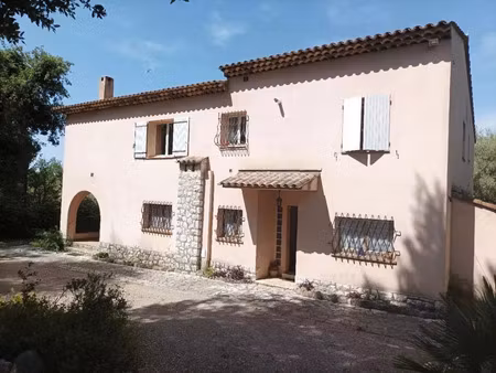 vente maison 7 pièces 187 m² le rouret (06650)