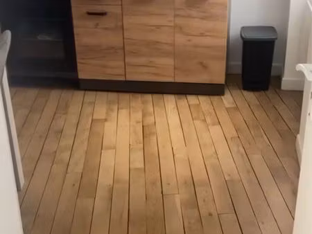 confortable appartement t2 de 47m2 avec jardinet privatif 2 pièces • 47 m2 . fougères •
