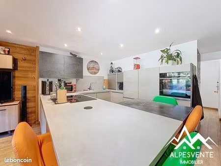 appartement 4 pièces 81 m²