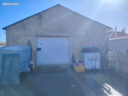 garage à louer fromentine