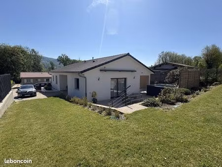 maison 6 pièces 109 m²