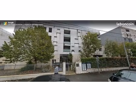 cabinet médical 19m² – face clinique 4 pavillons – refait à neuf – lormont