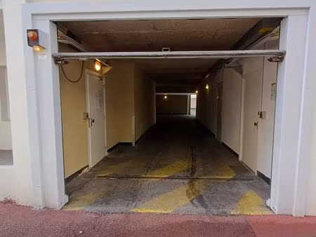 garage à louer