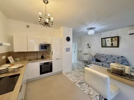 location appartement 1 pièce 37 m² à nice (06000)