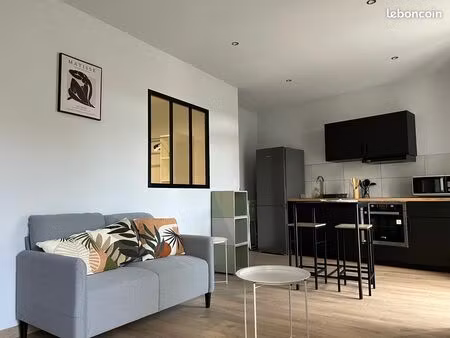 f1 meublé + balcon tout compris
