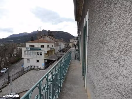 appartement 3 pièces 56 m²