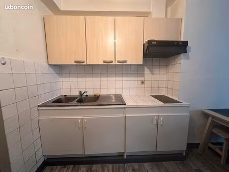 à louer grand studio