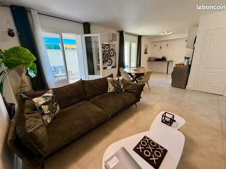 appartement t3 avec deux cours privatives – parking – résidence calme à la campagne proche