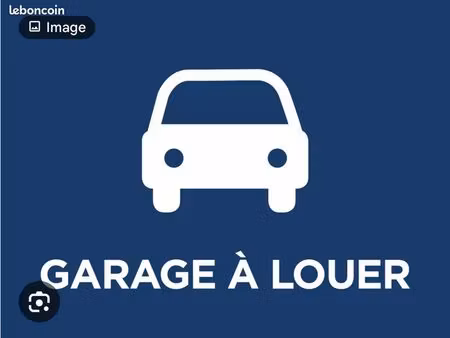 un garage fermé accès directement sur rue d’environ 25m2。