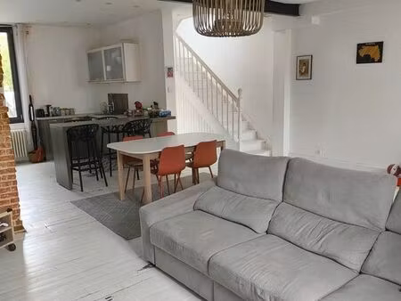 location maison ville 3 chambres avec piscine