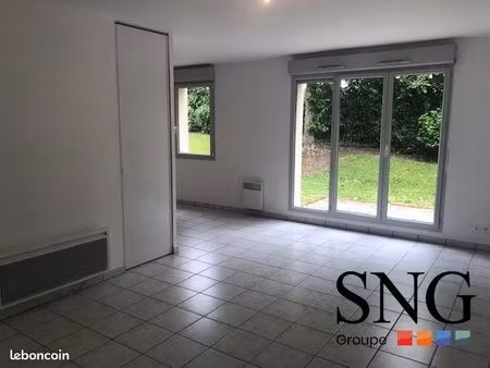 studio 1 pièce 35 m²
