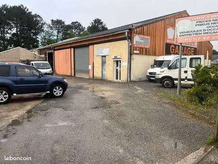 hangar 220m2