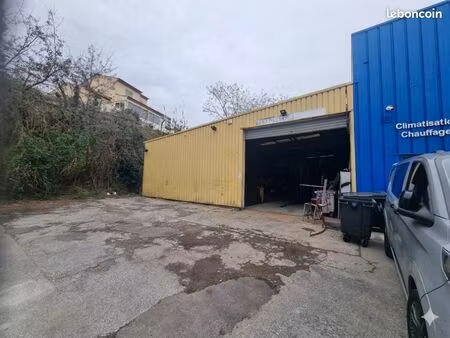 st laurent du var zi local 270m² plus 4 parkings