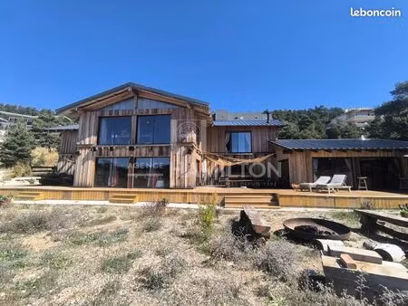 chalet 10 pièces 350 m²