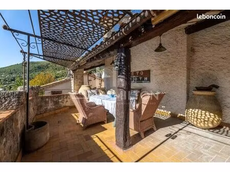maison 7 pièces 178 m²