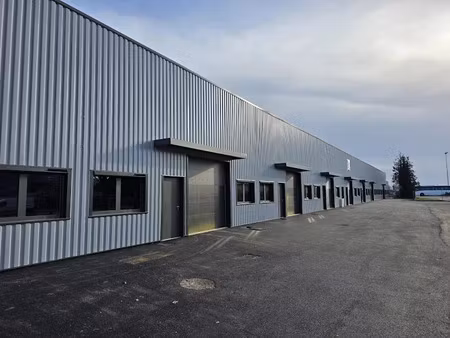 vente locaux professionnels 0 pièces 233 m² à saint-etienne-de-crossey (38960)  233 000 €