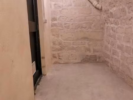 cave 7 m² paris