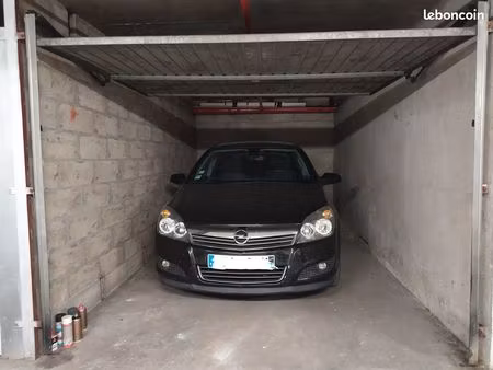 box fermé parking orgues de flandres 19e