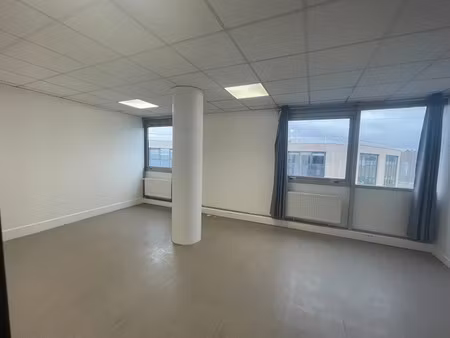 vente locaux professionnels 0 pièces 132 m² à nanterre (92000)  250 420 €