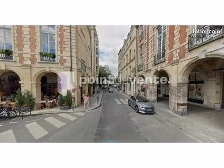 local commercial 72 m²
