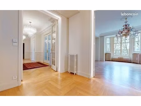 bureaux 120 m²