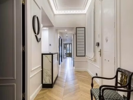 bureaux 230 m²