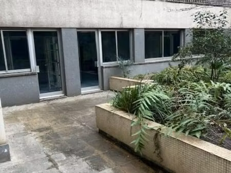 bureaux 121 m²