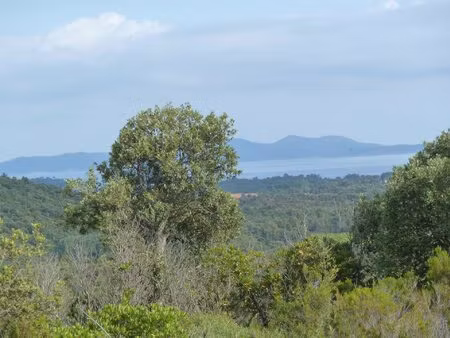 la londe les maures terrain 18200 m² zone naturelle boisee
