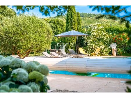 villa de plain pied 4 chambres  1000m² de terrain piscine 10x5
