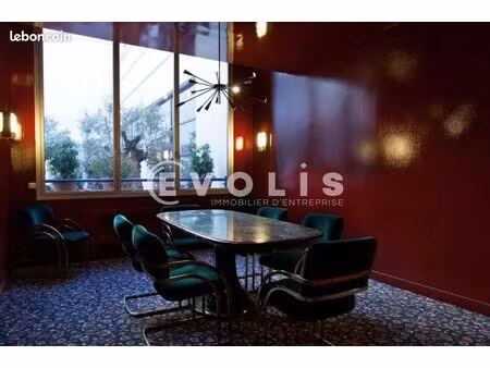 bureaux 90 m²