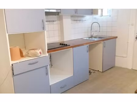 location maison  m² t-3 à la ferté-sous-jouarre  780 €