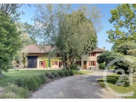 ferme 11 pièces 293 m²