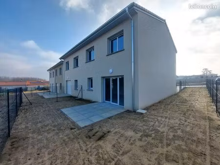 villa 4 pièces 84 m²