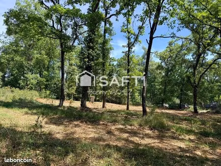 terrain 2219 m² callian