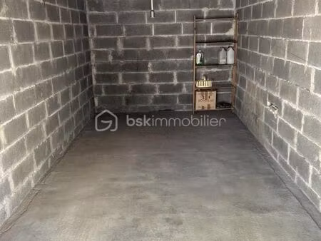 garage/box 12 m² toulon