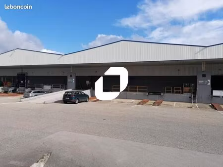 local industriel 4 000 m²