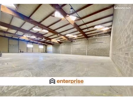 local industriel 4 103 m²