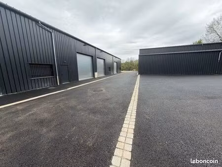 entrepôt/hangar stockage bureaux
