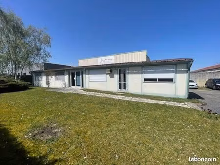 local bureaux 420 m²