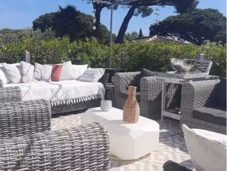 jolie maisonnette aux portes de st tropez