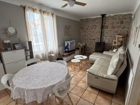 maison f3 avec balcon et jardin et garage