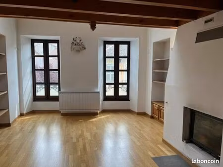 appartement 3 pièces 96 m²