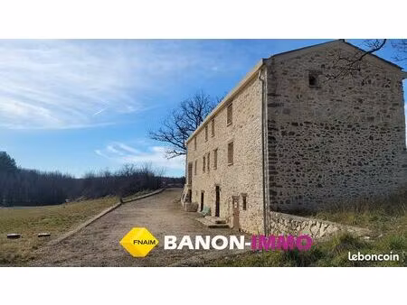 propriété 11 pièces 282 m²