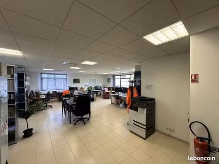 bureaux 105 m² fréjus